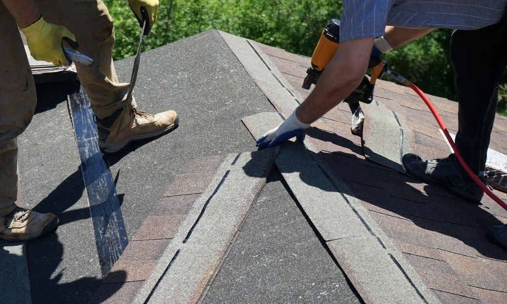 Why You Shouldn’t Delay Shingle Repairs