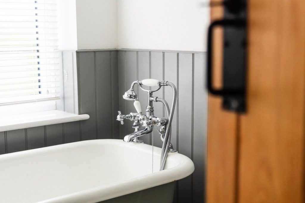 Shower fixture maintenance